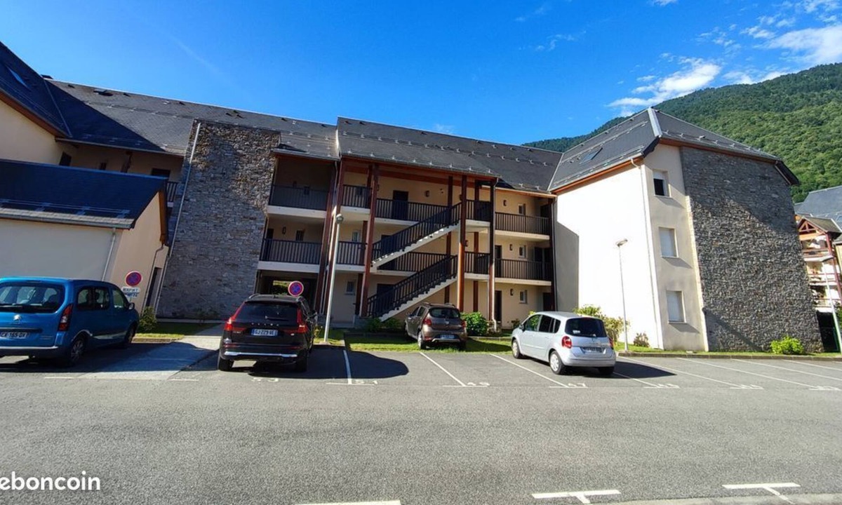 Saint-Mamet Apartment | Vrbo Property