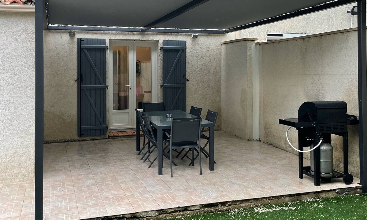 Sommieres House | Vrbo Property