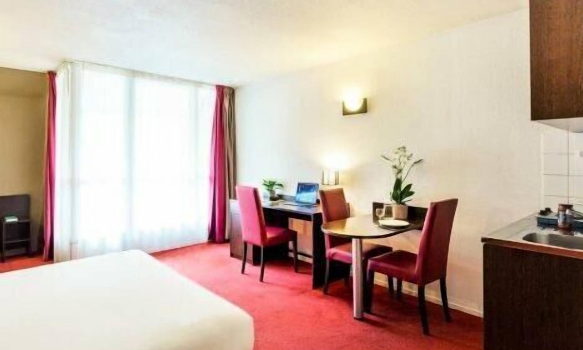 Vanves Apartment | Vrbo Property
