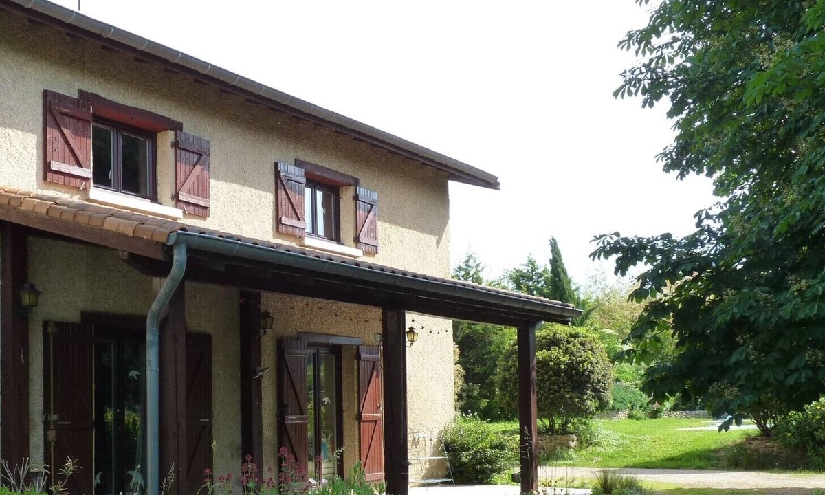 Ville-sous-Anjou House | Vrbo Property