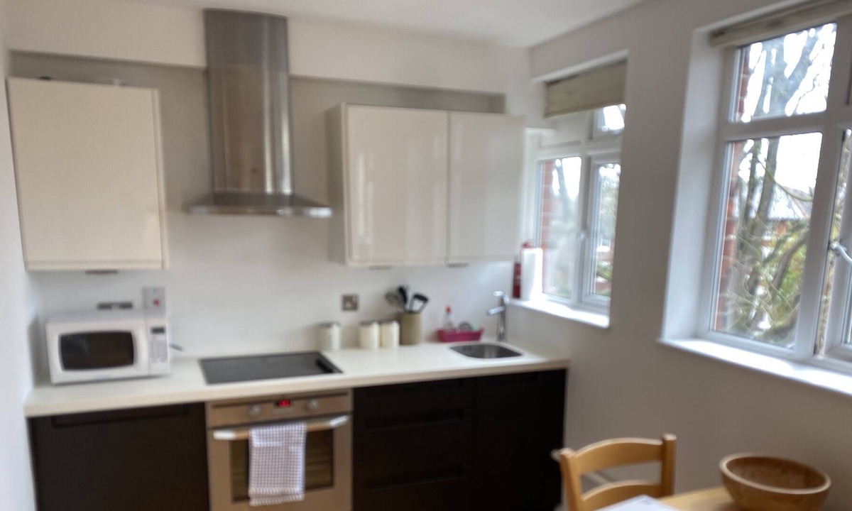 West Putney Apartment | Vrbo Property