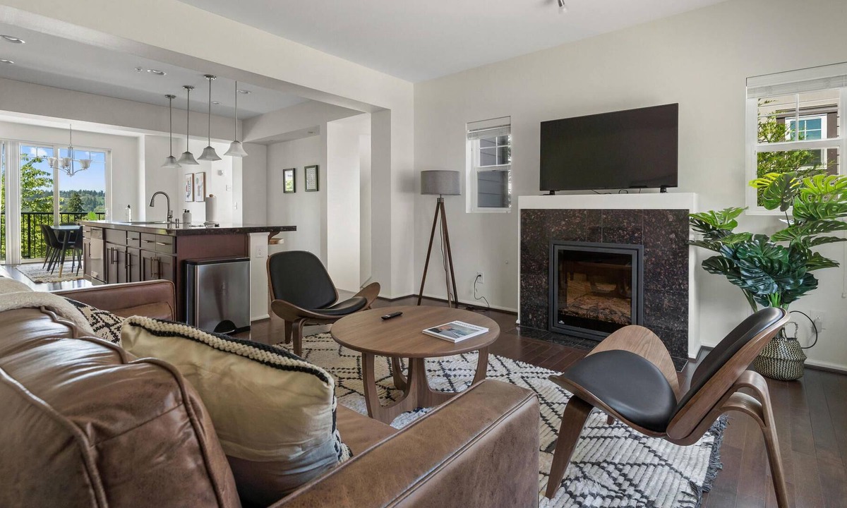 Education Hill House | Vrbo Property