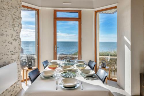 Prefailles House | Vue mer, 30m de la plage, 5 adultes 1 enfant