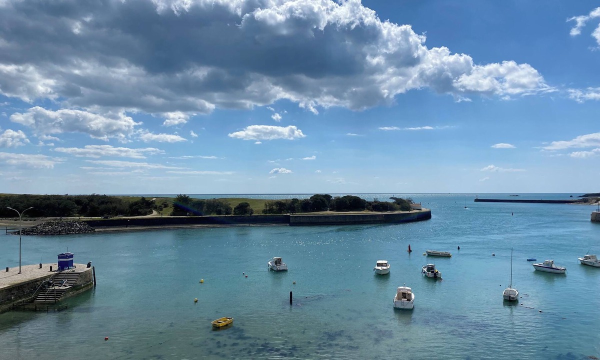 Saint-Gilles-Croix-de-Vie Apartment | Vue sur L'entrée du Port