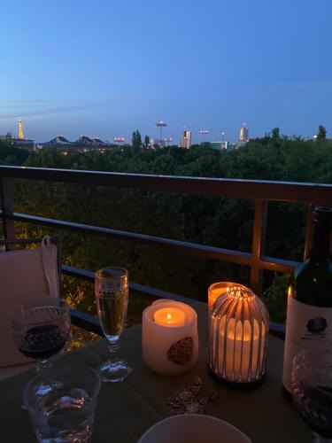 Issy-les-Moulineaux Apartment | Vue sur Tour Eiffel