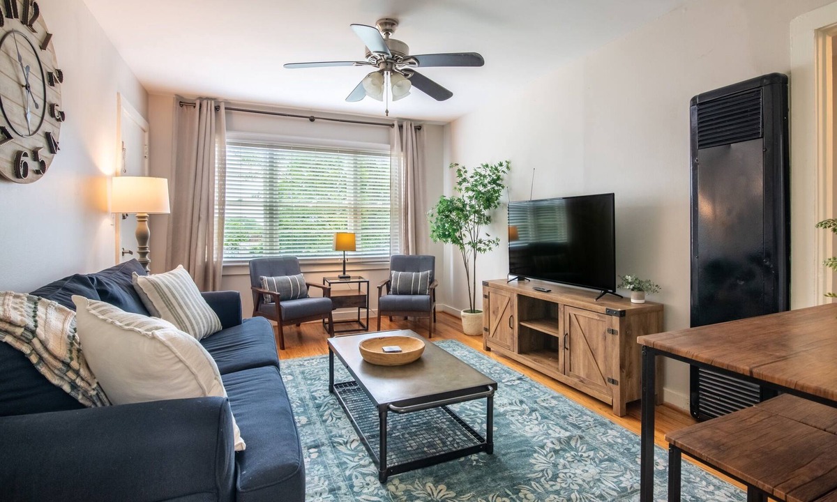 Five Points South Condo | Vulcan View D- Balcony/King Bed/Private Parking