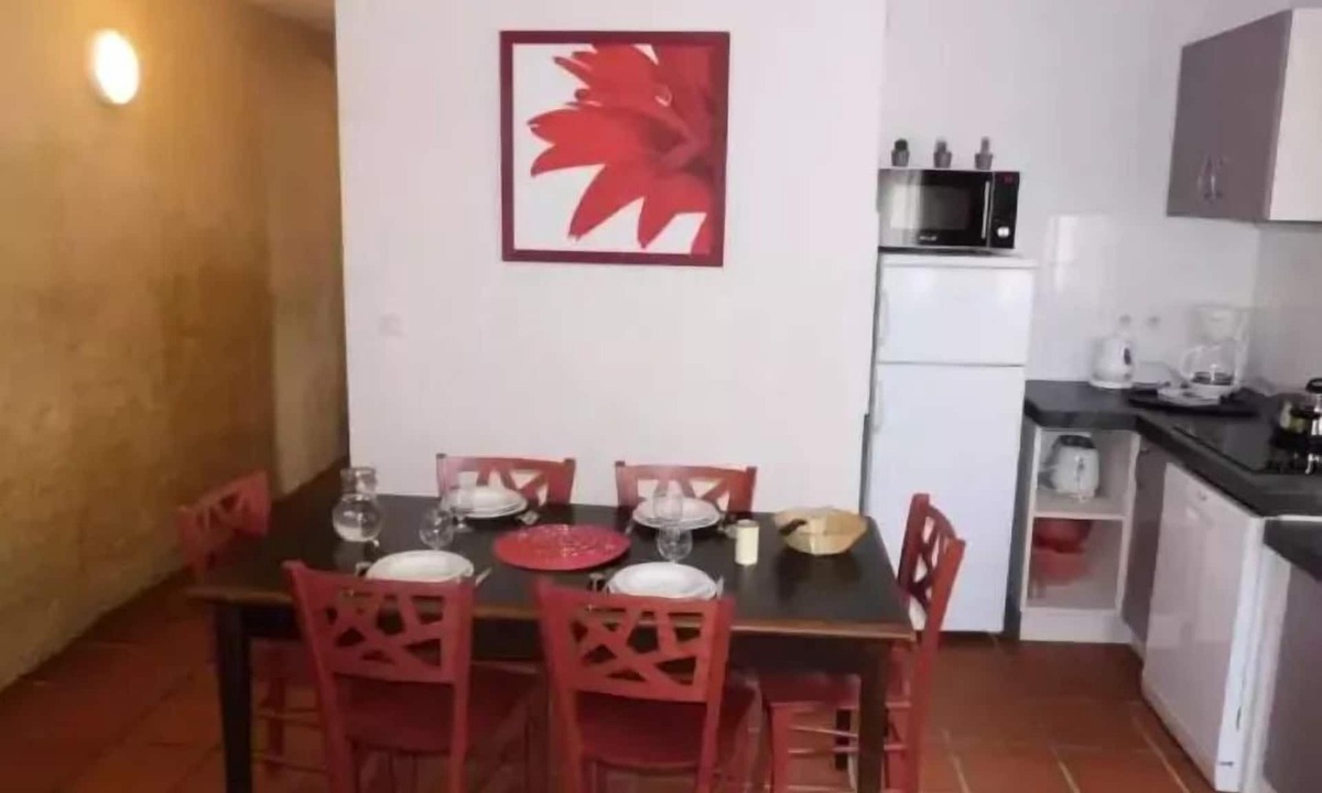 Lussan Apartment | VVF Gers Gascony - 3 Rooms 6 People 1 baby