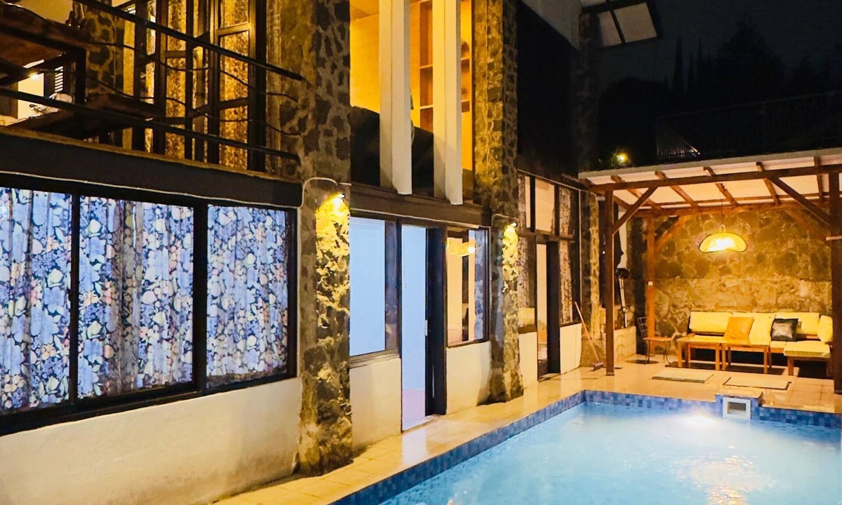 Parongpong Villa | W-5 Private Villa with Private Pool Lembang, Bandung