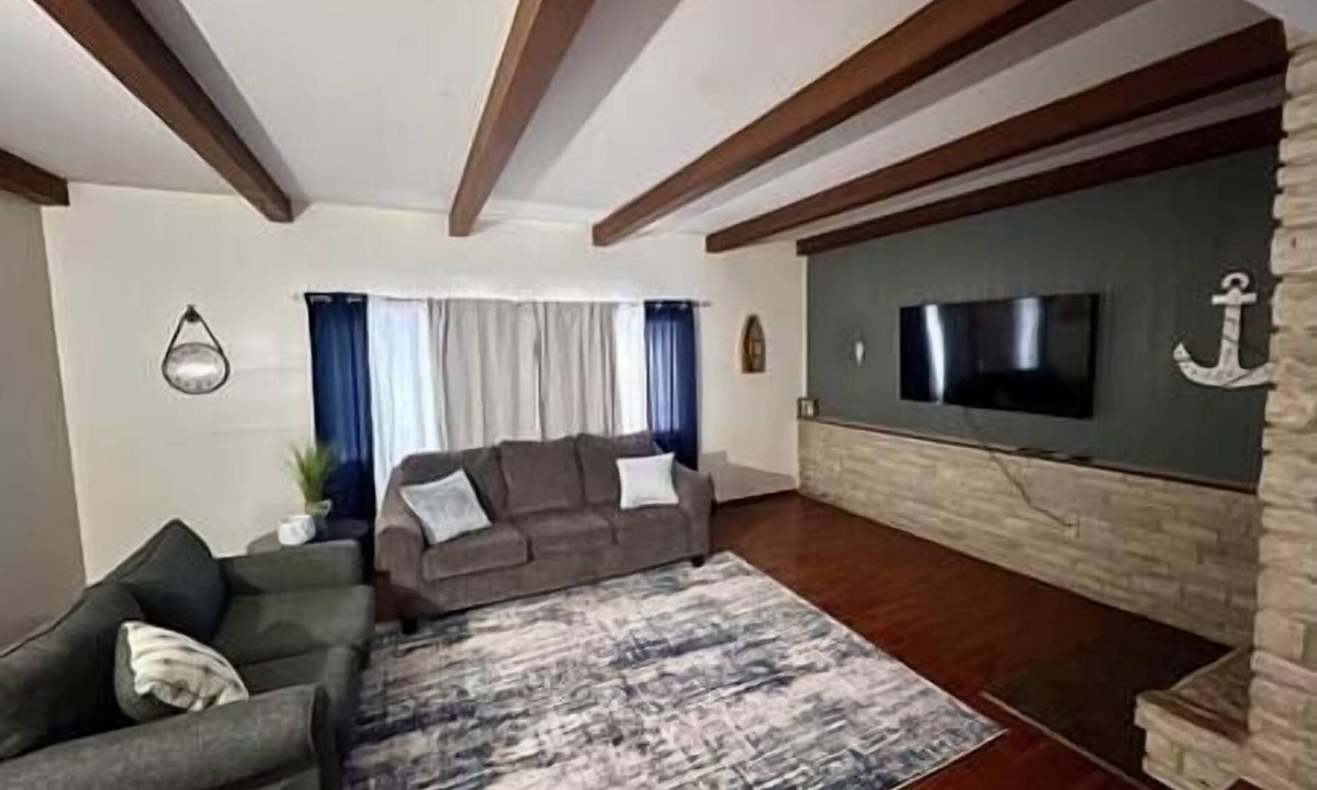 Wetmore House | Wagner Creek Hideaway