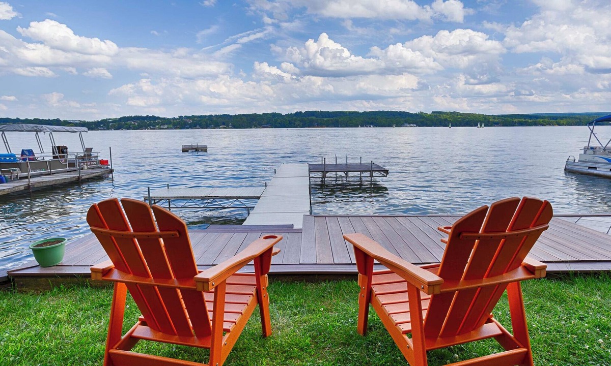 Town of Jerusalem House | Wake and Lake: "Right Along Keuka Lake Wine Trail!"