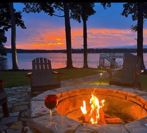 Littleton House | Wake N Lake