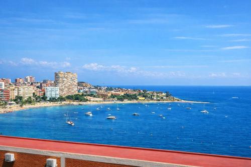 L'Albufereta Apartment | Wake Up to Great Sea Views a Short Walk to Beach