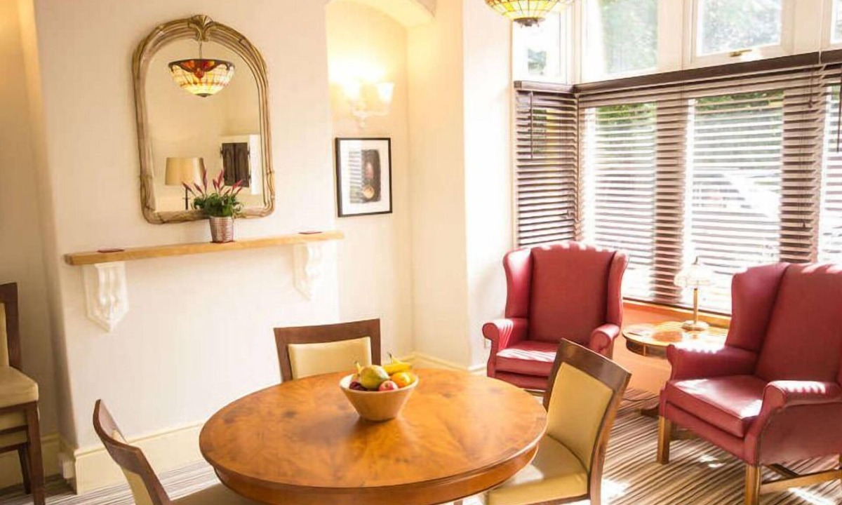 Lofthouse Hotel | Wakefield Limes Lodge