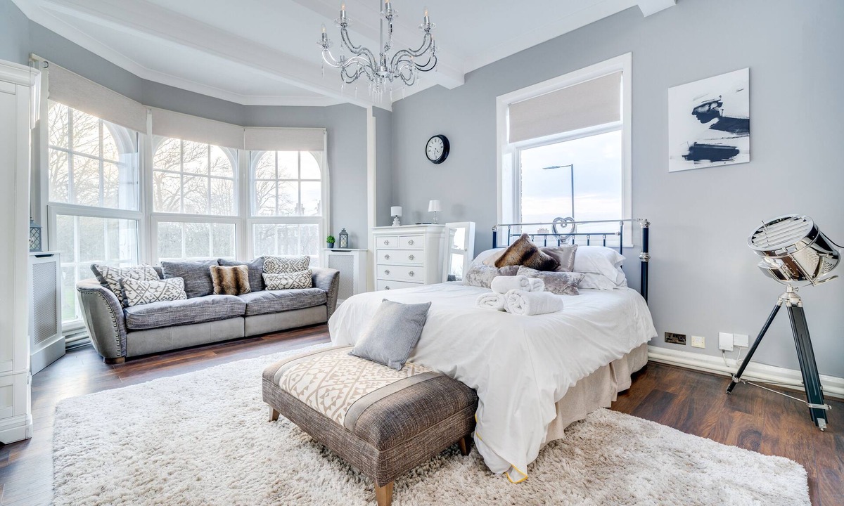 Wakefield House | Wakefield Town House