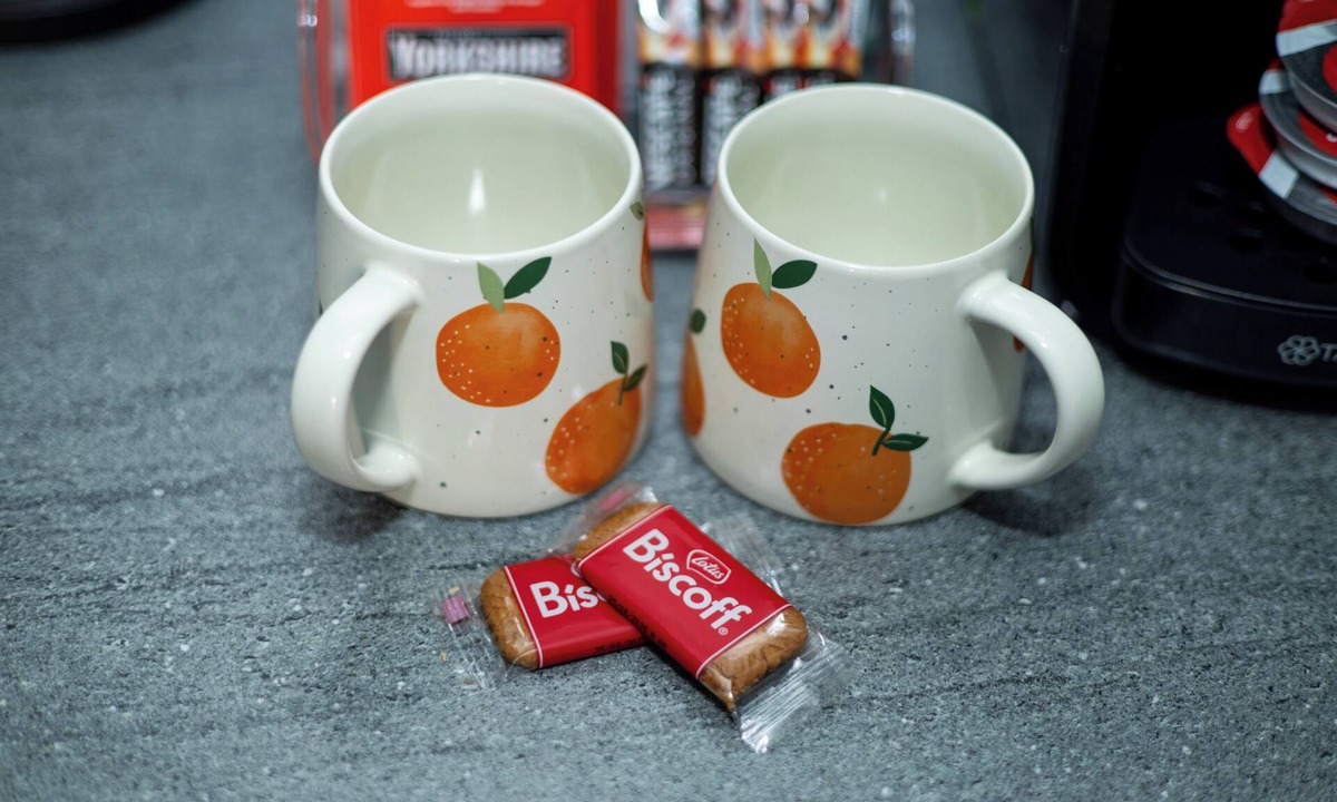 Wakefield Apartment | Wakefield Westgate Station - 2 Bed 2 Bath