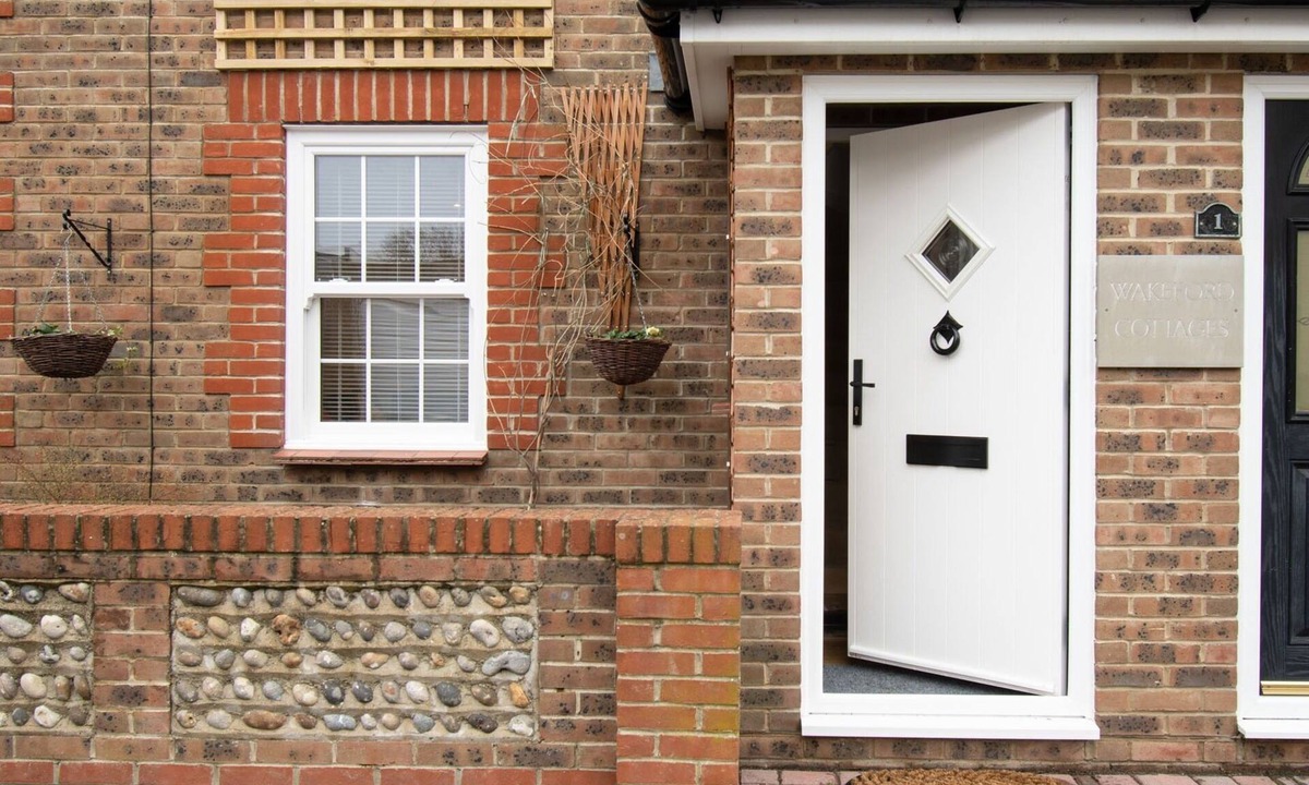 Worthing House | Wakeford Cottage