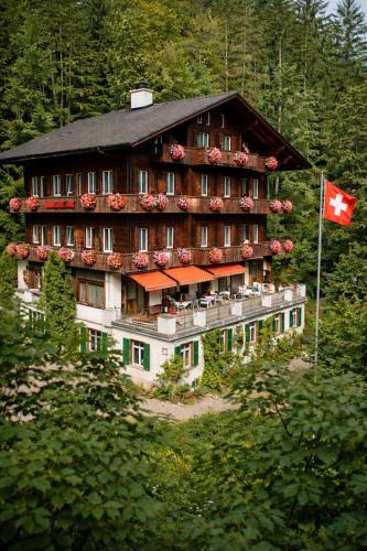 Grindelwald Cabin | Waldhuus Bellary