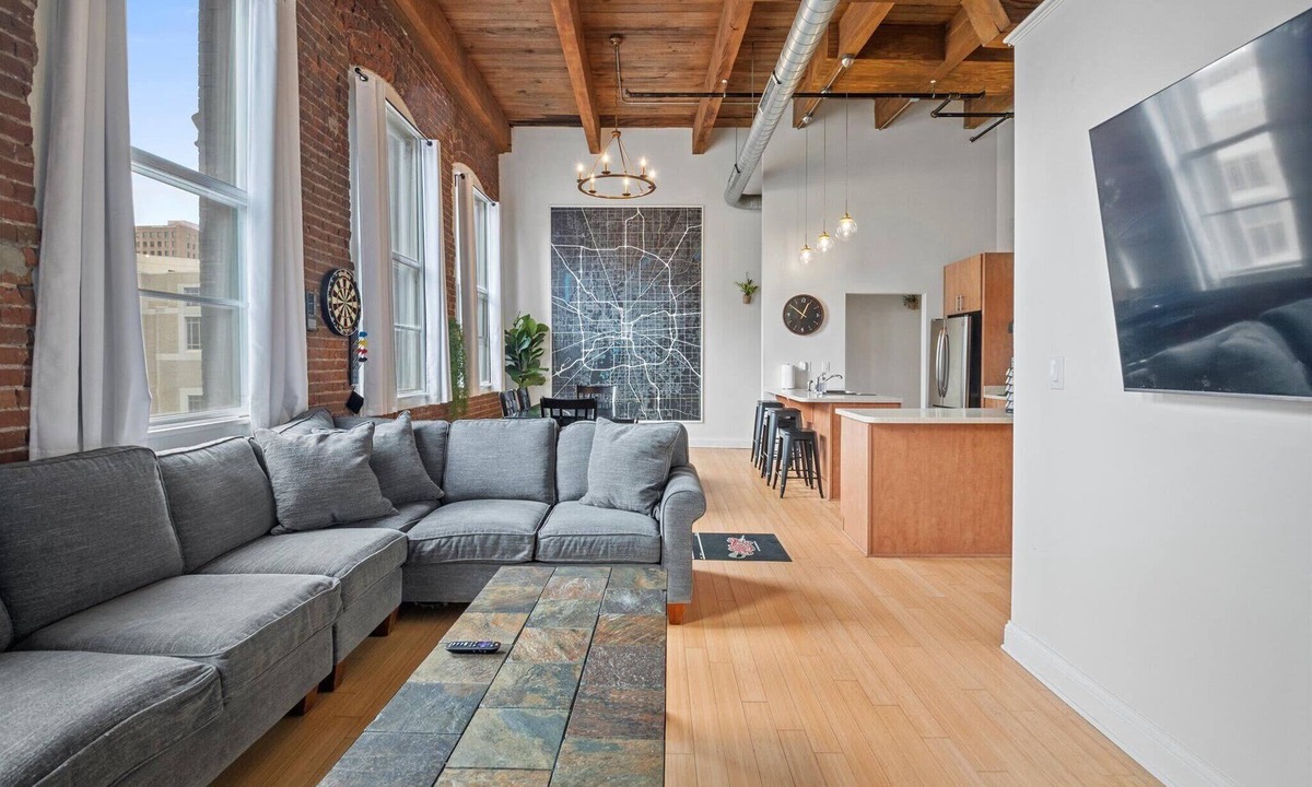 Wholesale District House | Walk Anywhere Downtown Indy