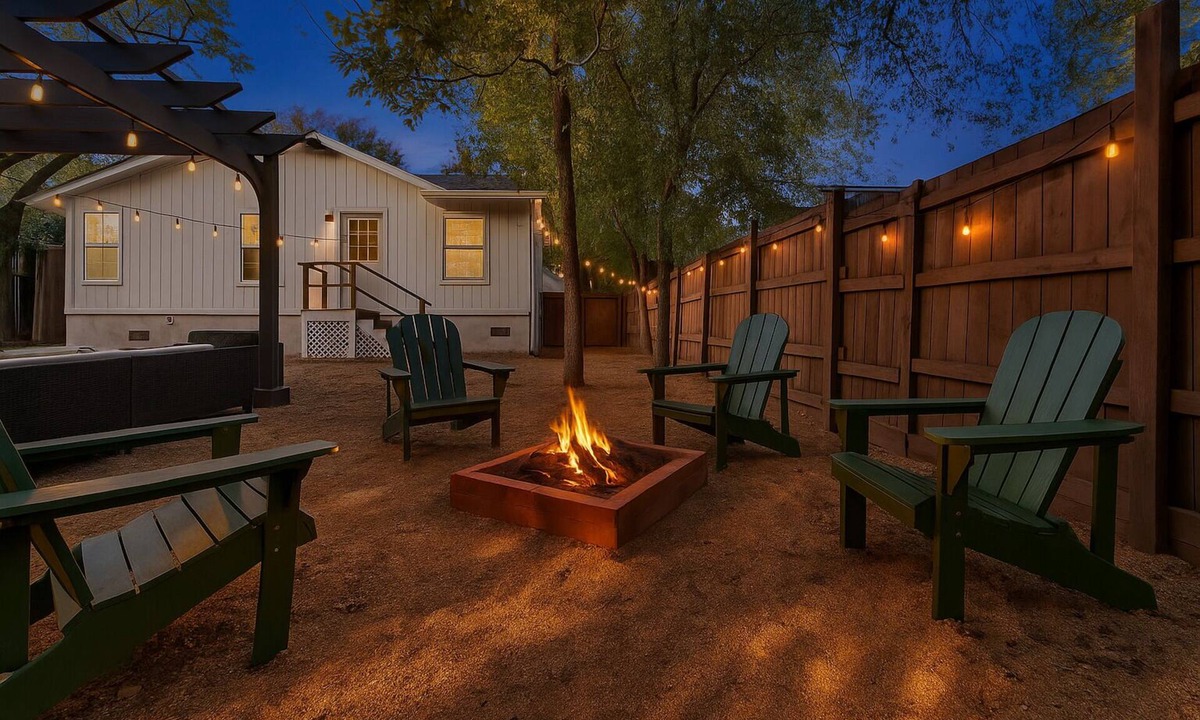 Galindo House | Walk to ACL-1 block-5min Zilker Home-Soco, Walkable !