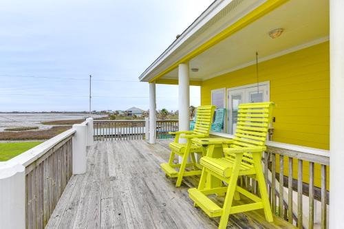 Gilchrist House | Walk to Beach! Bayfront Coastal Gem in Gilchrist