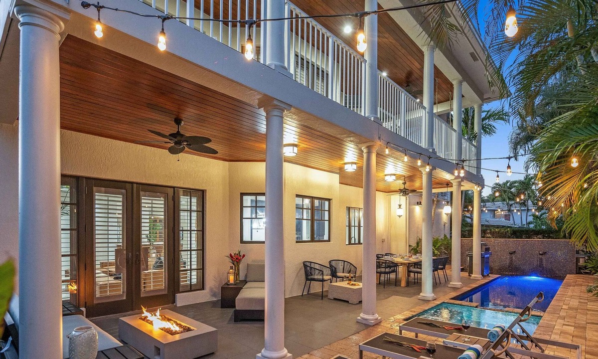 Harbour Inlet House | Walk to Beach/Heated Pool/Serenity at its Finest/Hemingway Key/VlLLAS