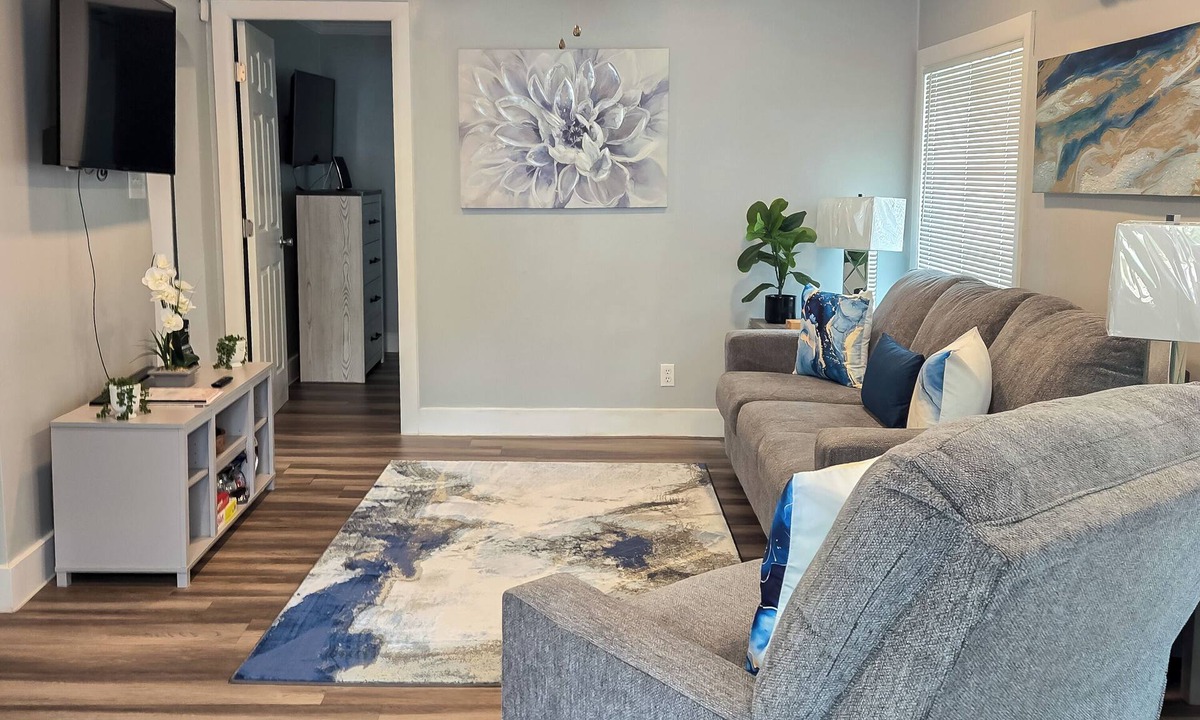 Buckroe Beach House | Walk to Beach: Hampton Home w/Grill!