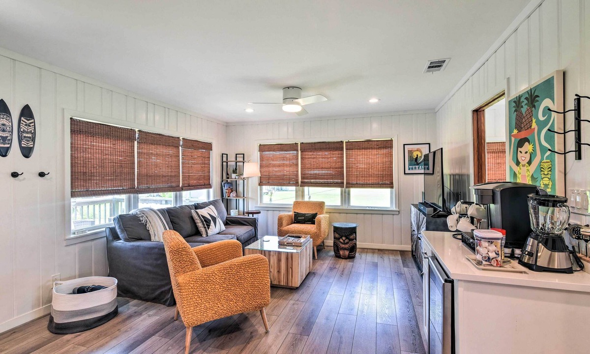Surfside Beach Cottage | Walk to Beach: Home w/Deck in Surfside Beach!