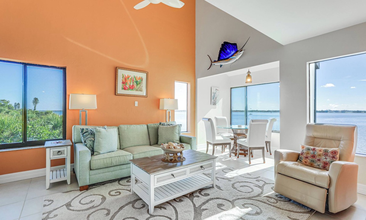 Englewood Condo | Walk to Beach! Manasota Key Gem w/Stunning View