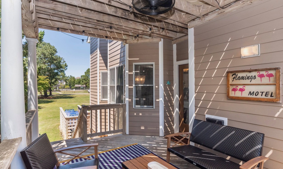 Corolla Light Condo | Walk to Beach & Pool, Resort Amenities, Pvt Deck