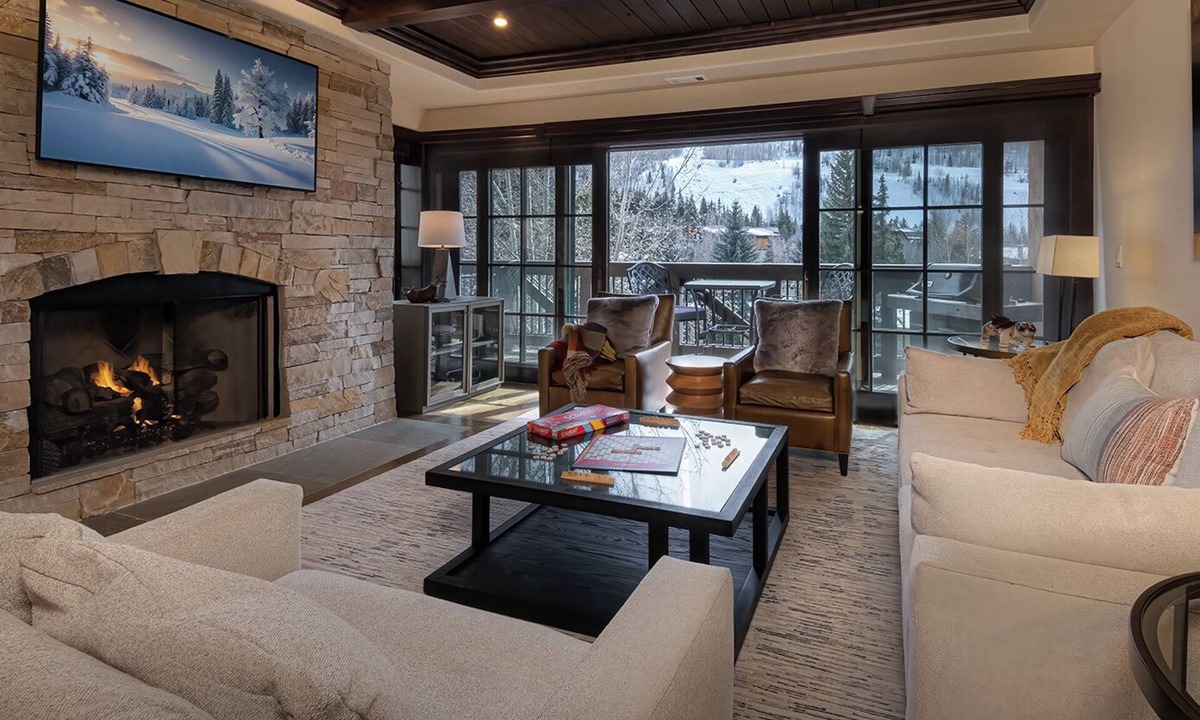 Vail Condo | Walk to Chair 6 + Mountain Views | Chalet Crevasse