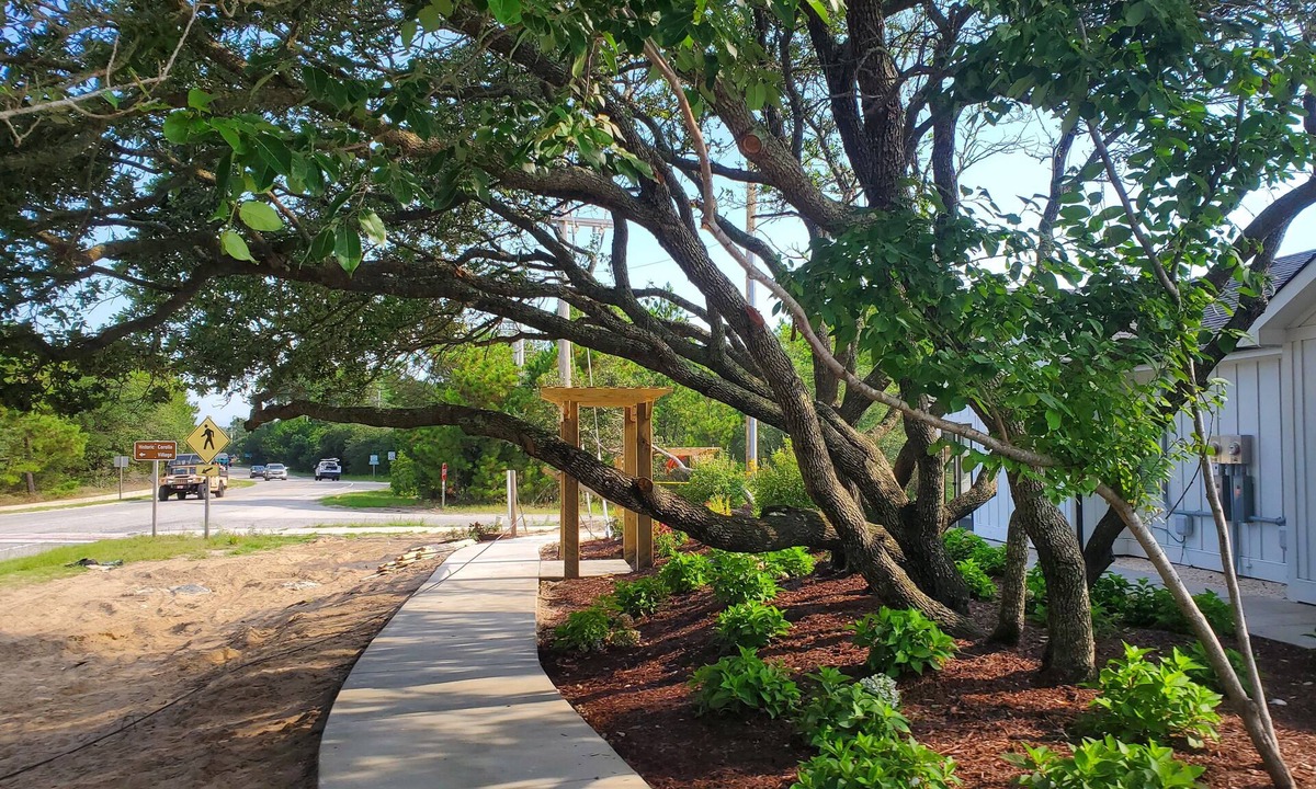Corolla Light Condo | Walk to Corolla Village and the Beach!