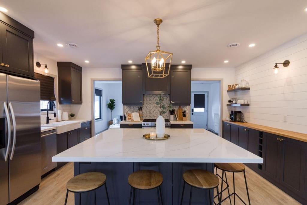 Prince Edward House | Walk to Downtown Picton, 4-bedroom