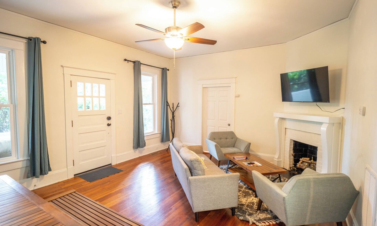 Durham Apartment | Walk to Duke Campus! 3 Bedroom in Trinity Park!