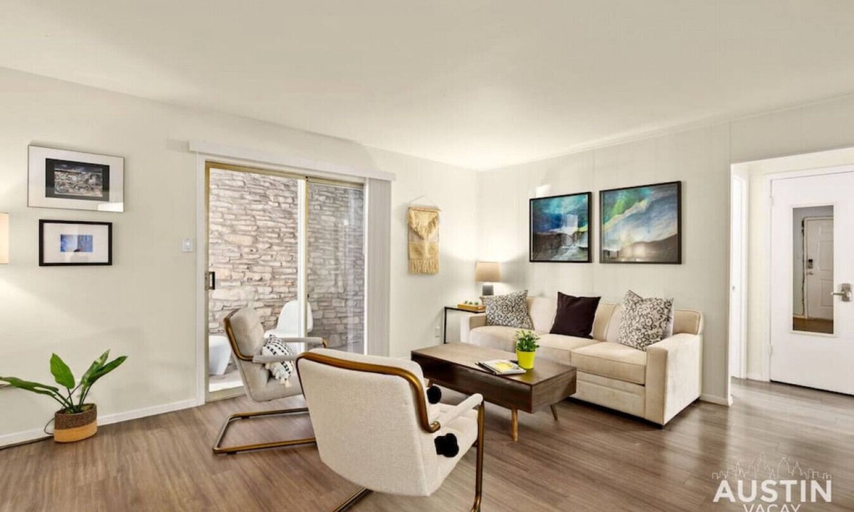Westfield Apartment | Walk to Golf Course! Near Lake + Pool w Parking