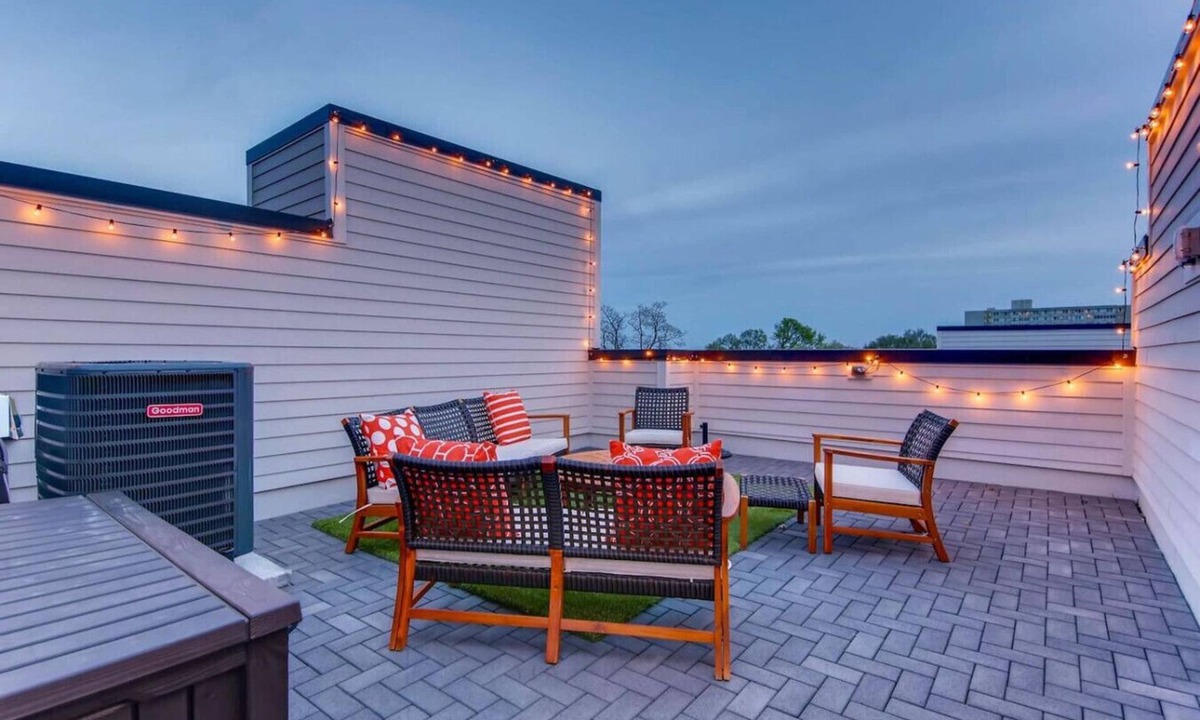 Edgehill Villa | Walk to Gulch & 12 South | Rooftop Deck 3 Suites