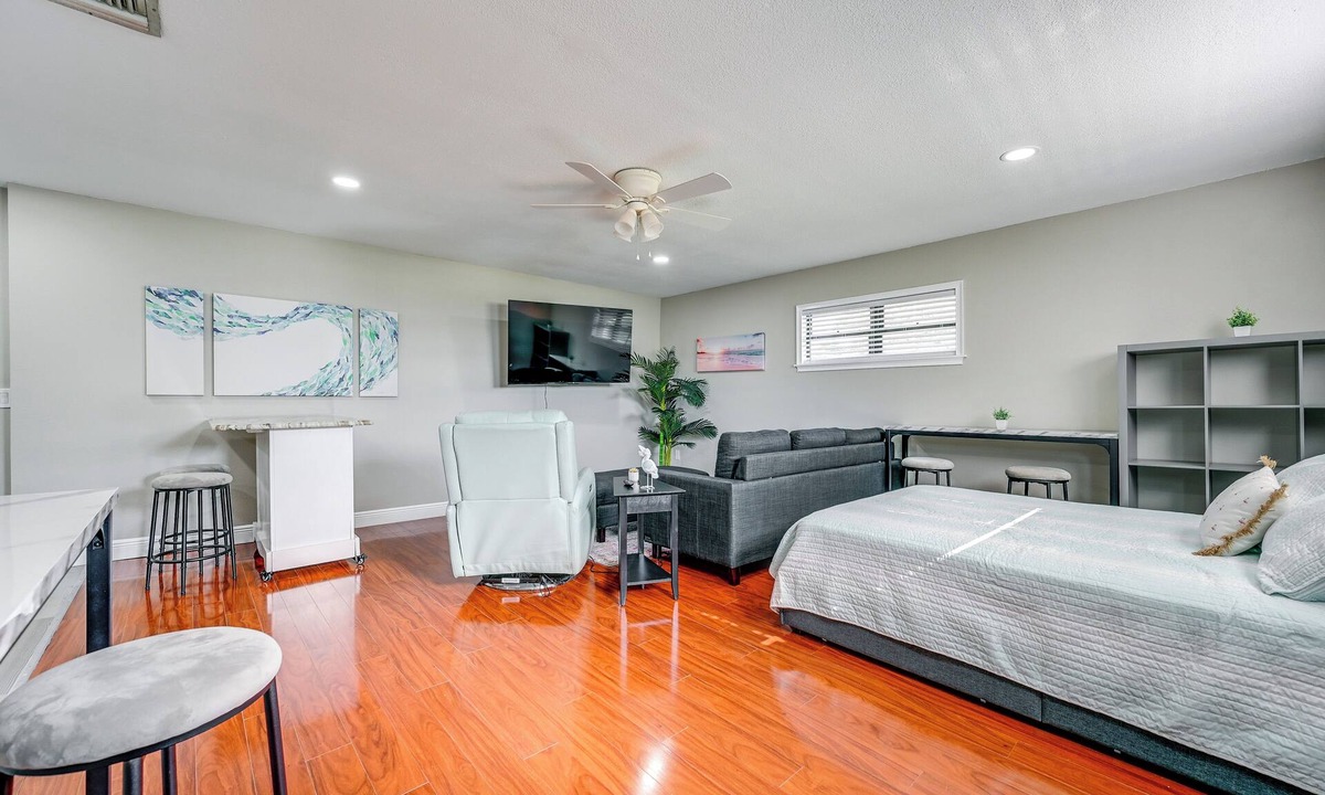 Orient Park Apartment | Walk to Hard Rock Casino: Cozy Studio!