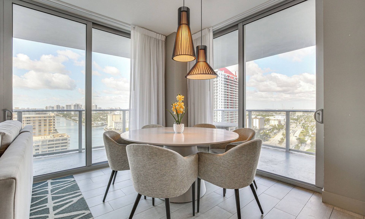 Hallandale Beach Apartment | Walk to Hollywood Beach: Upscale 16th-floor Condo