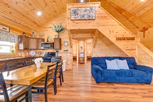 Dennis House | Walk to Lake Granbury! Serene 'Blue Iris Cabin'
