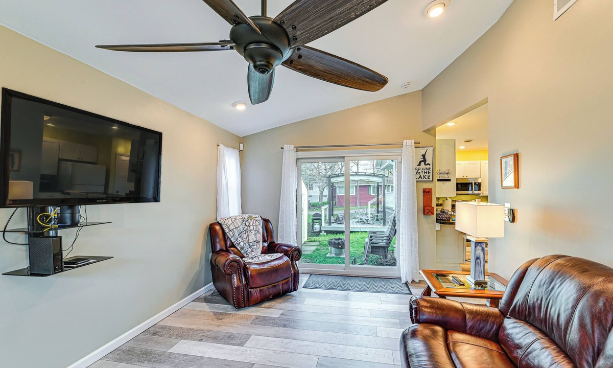 Honeoye Cottage | Walk to Lake! Pet-friendly Cottage in Honeoye