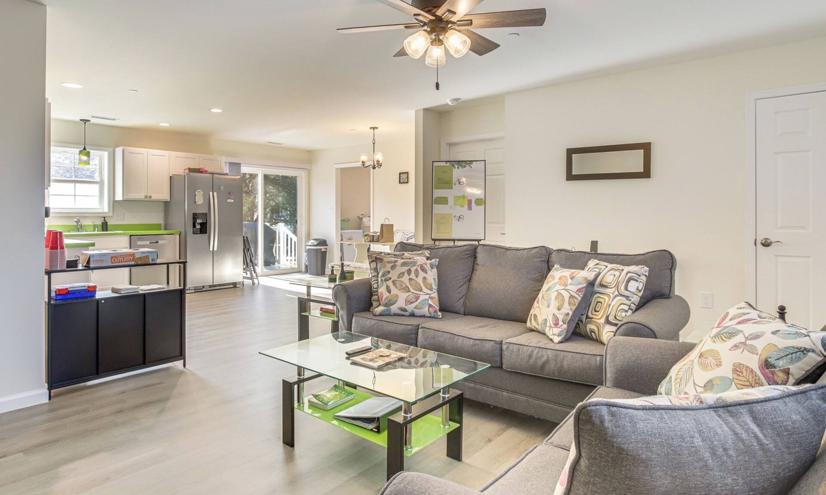 Crisfield House | Walk to Local Eats & Docks! Crisfield Getaway