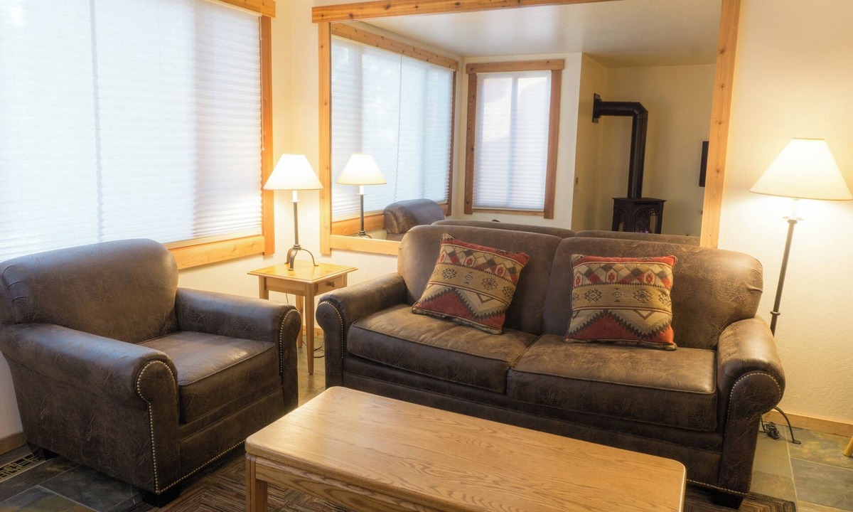 Truckee Condo | Walk to Northstar Village and the Gondola - Room for 2! by RedAwning