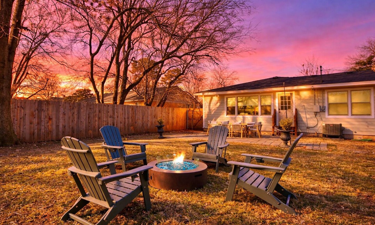 Norman House | Walk to OU | Spacious 4BR with Fire Pit