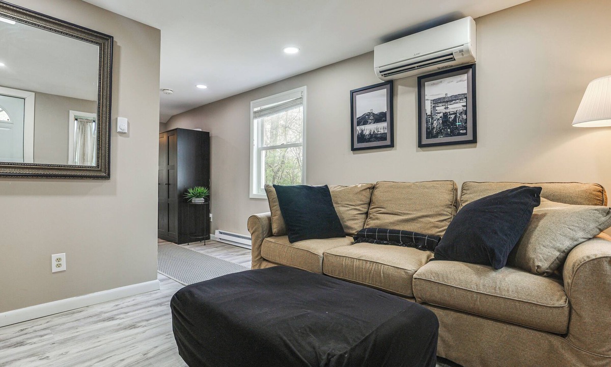 Ridgefield Cottage | Walk to Theaters & Dining! Ridgefield Gem w/Yard