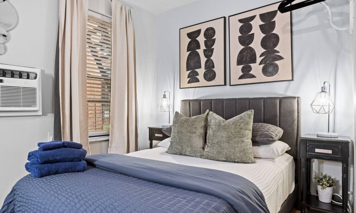 Midtown West Apartment | Walk to Time Square! Cozy Studio