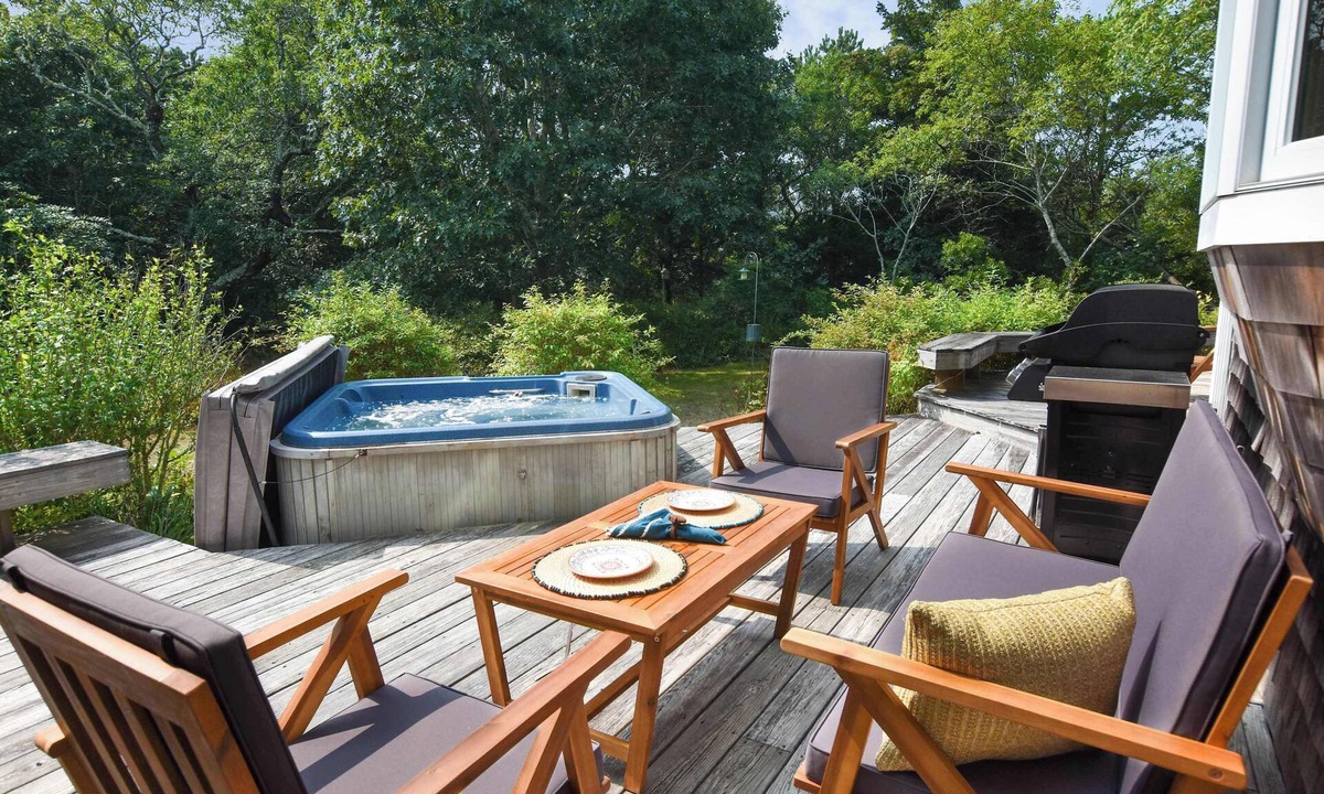 North Eastham House | Walk to Water Hot Tub & Game Room!