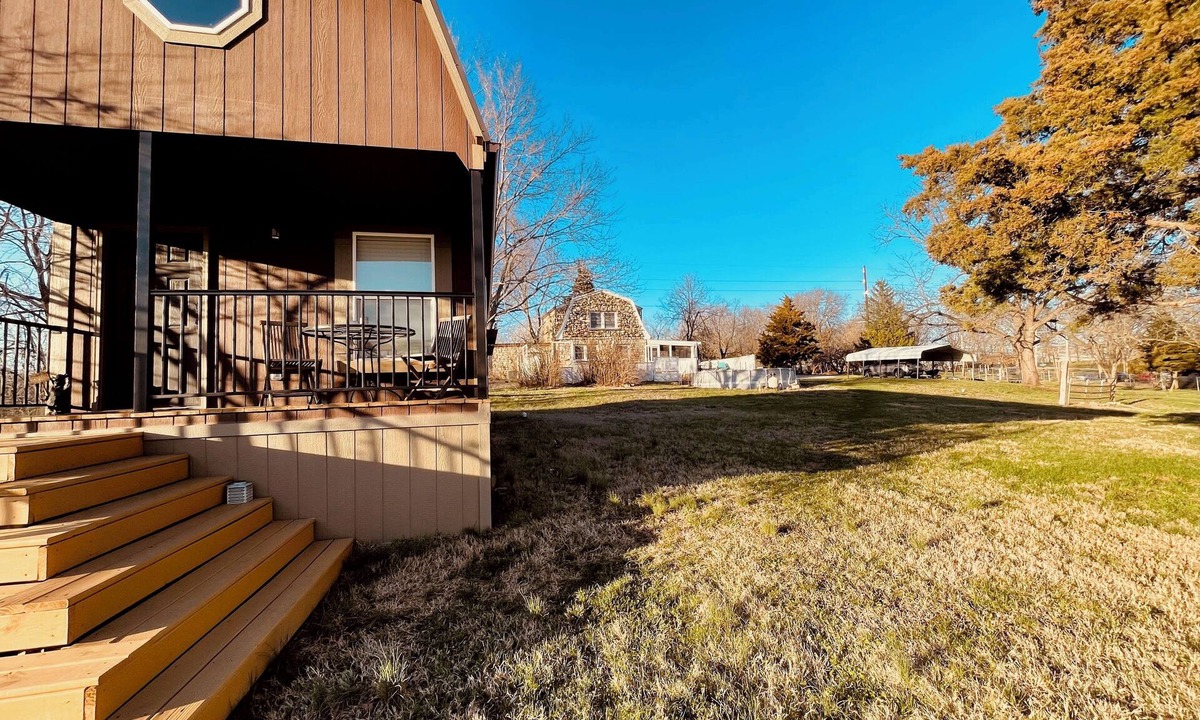 Kansas City House | Walk to World Cup Stadium Private Home + Cabin + 3 Acre Estate