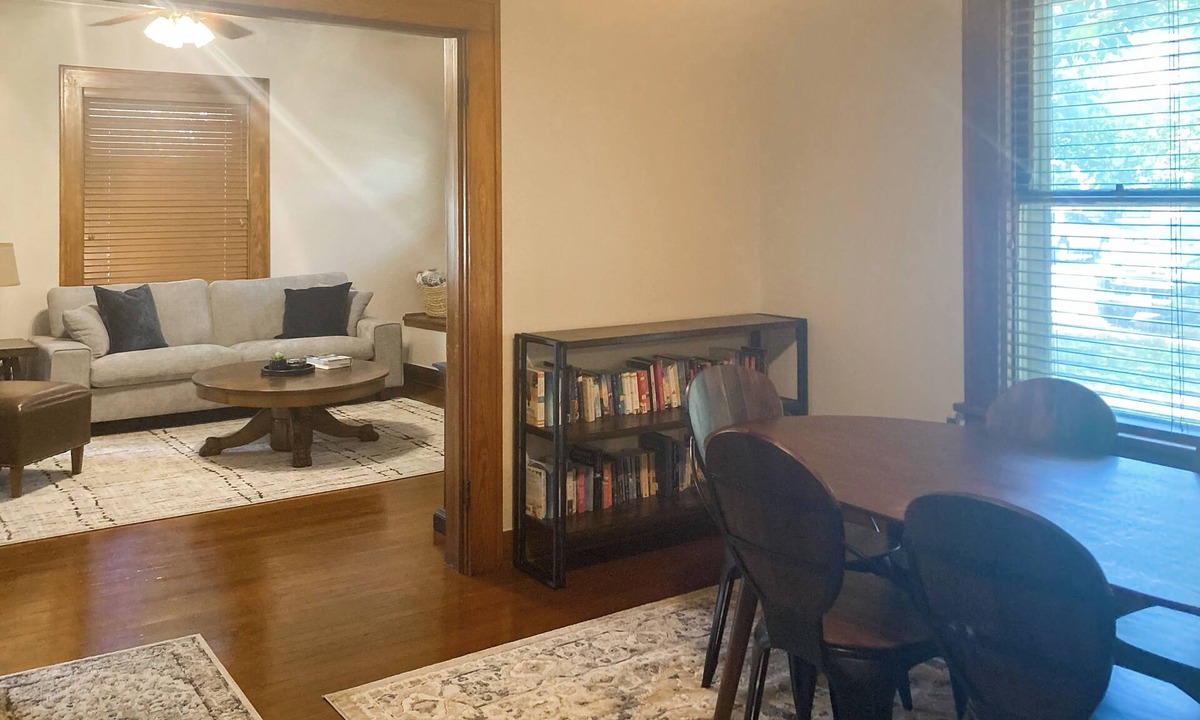 Buda House | Walkable 1900s Home w/Porch in Downtown Buda