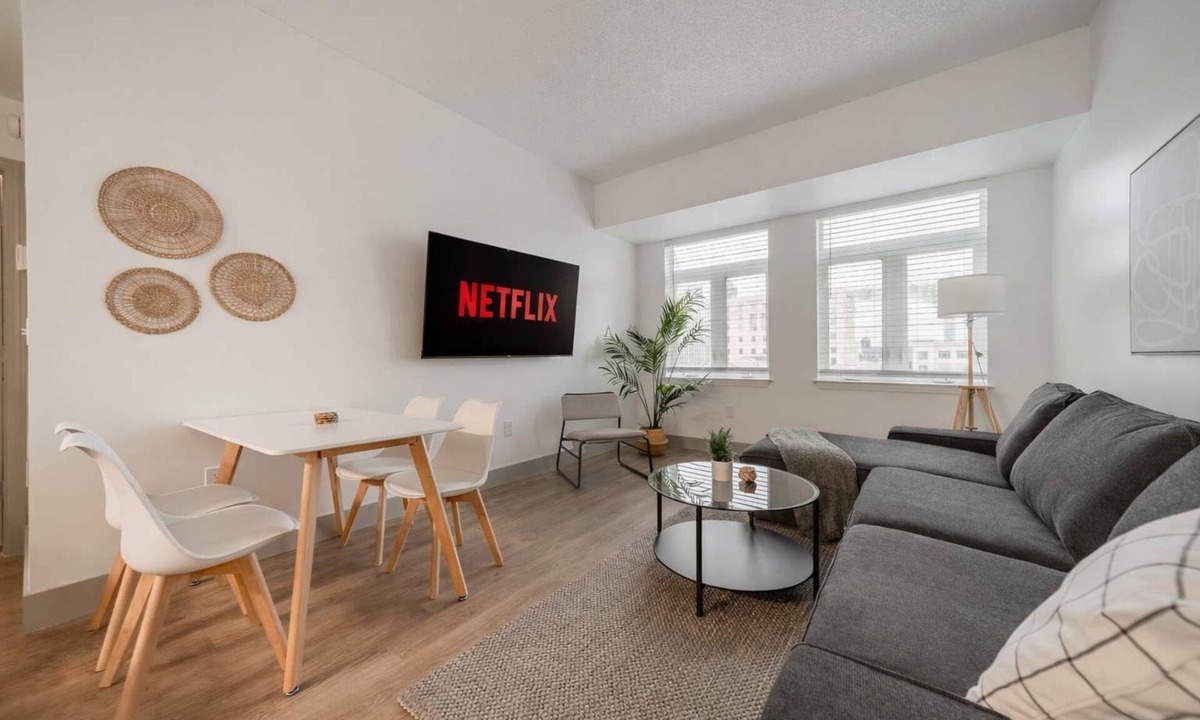 Charlotte Center City Apartment | Walkable 3 Bedroom Uptown, Parking