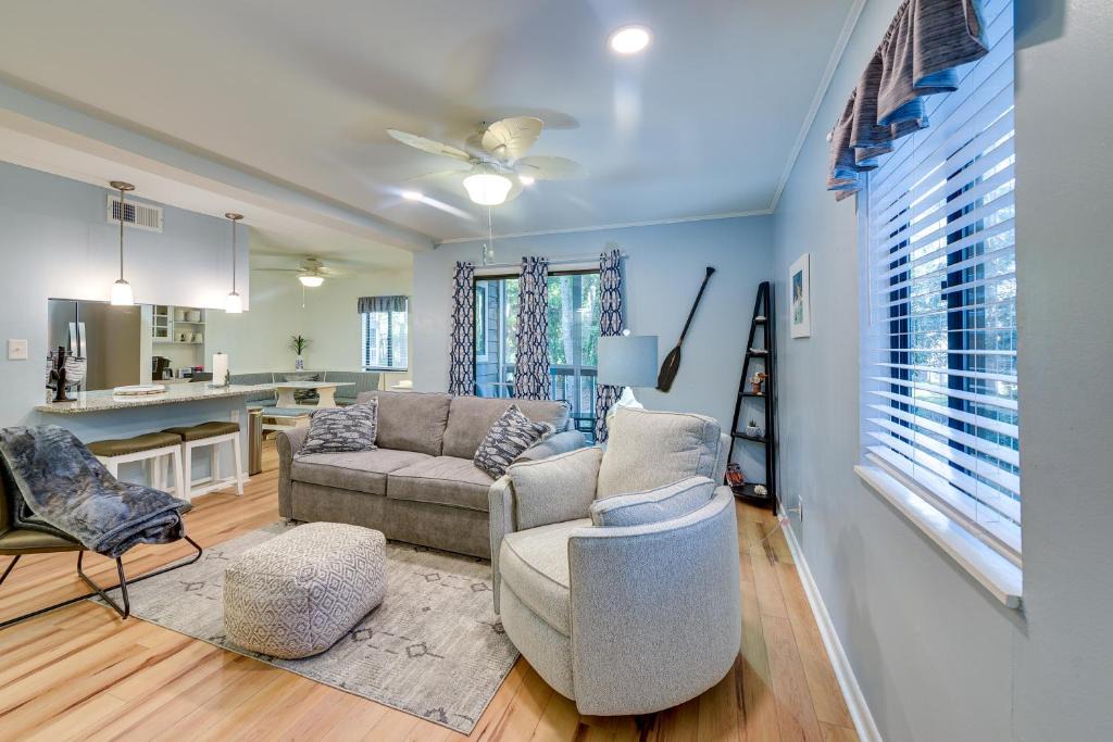 Calabash House | Walkable Calabash Condo w/Pool Access!
