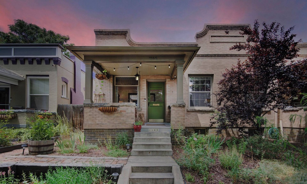Capitol Hill House | Walkable Cheesman Park Garden Bungalow